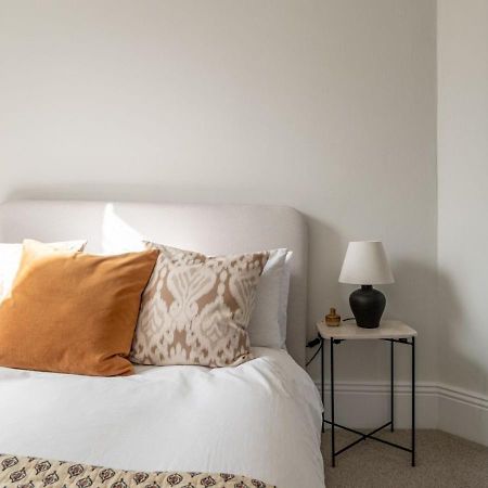 شقة Hitchmans Mews - Stunning 2Bd In Chipping Norton! المظهر الخارجي الصورة