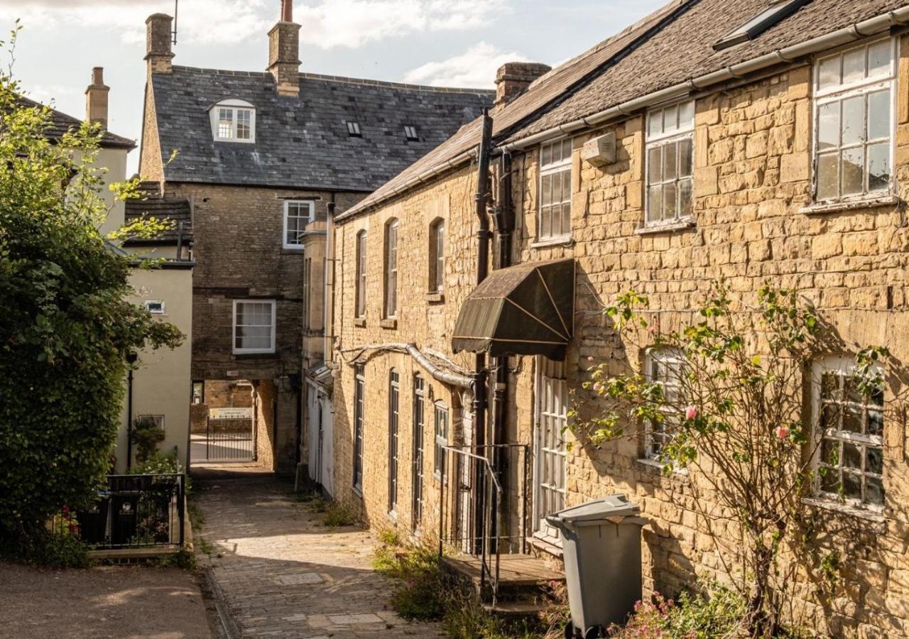 شقة Hitchmans Mews - Stunning 2Bd In Chipping Norton! المظهر الخارجي الصورة