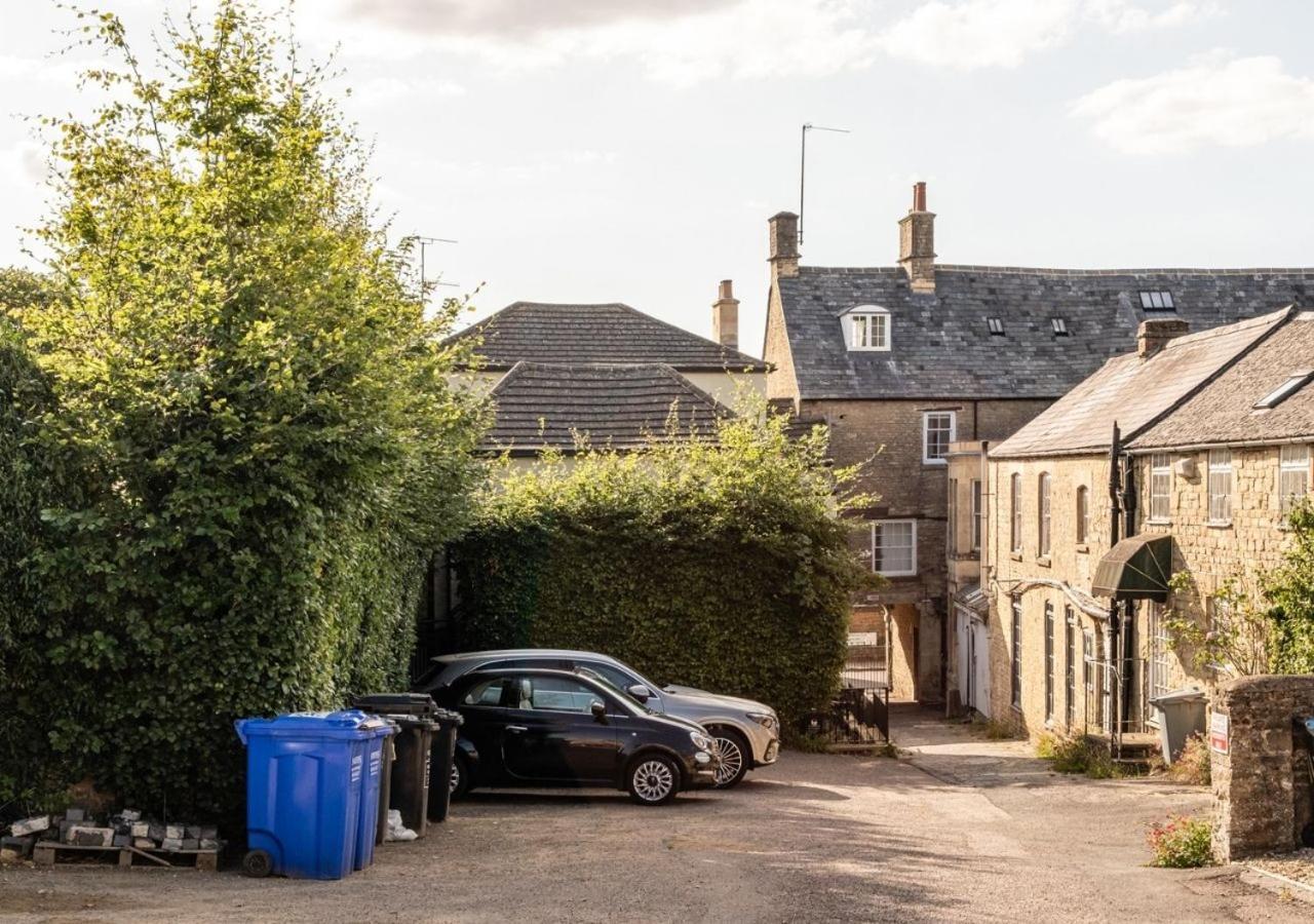 شقة Hitchmans Mews - Stunning 2Bd In Chipping Norton! المظهر الخارجي الصورة